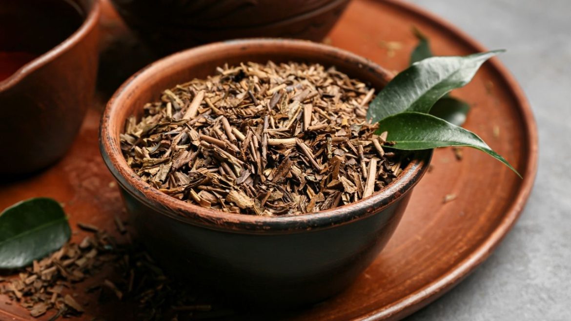 Zdrowotne korzyści spożywania japońskiej Senchy: wszystko, co musisz wiedzieć o tej popularnej zielonej herbacie